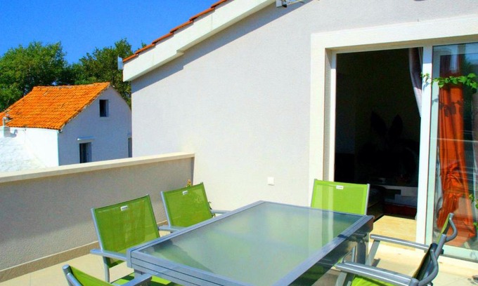 Baska Voda Apartment | House Merlin