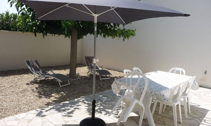 L'Echardiere House | House n°4 600 m from the beach for 7 pers. with wifi accepts pets