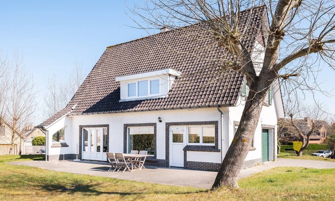 Koksijde-Bad Villa | House near De Hoge Blekker Dunes