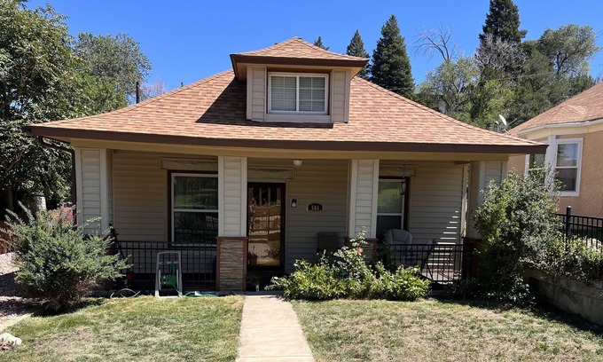 Trinidad House | House near downtown Trinidad- Families welcome!