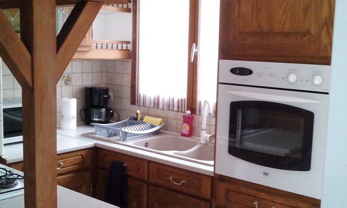 Lens House | House near the Louvre lens and shops