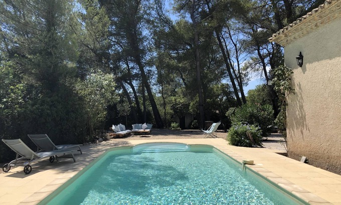 Cadereau House | House near Tour Magne in park with swimming pool