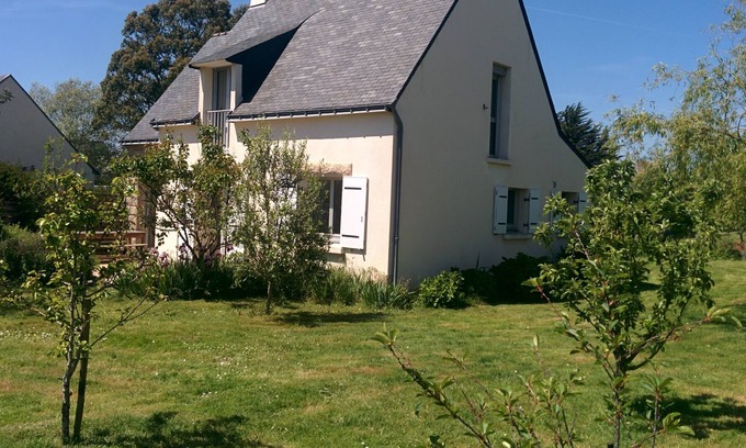 Ile d'Arz House | House near town and beach (island arz)