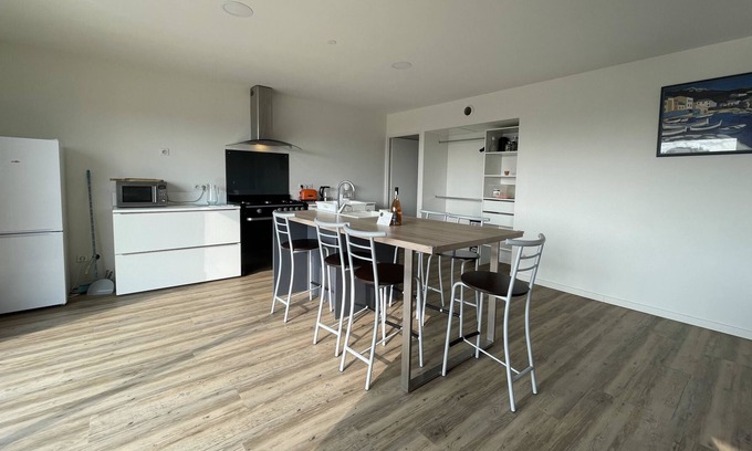 La Palme Apartment | House Of 100 M² 10 Min Walk From The City!