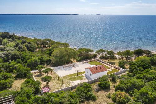 Peroj Villa | House of peace
