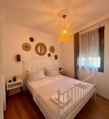 Cesme Apartment | House of spring