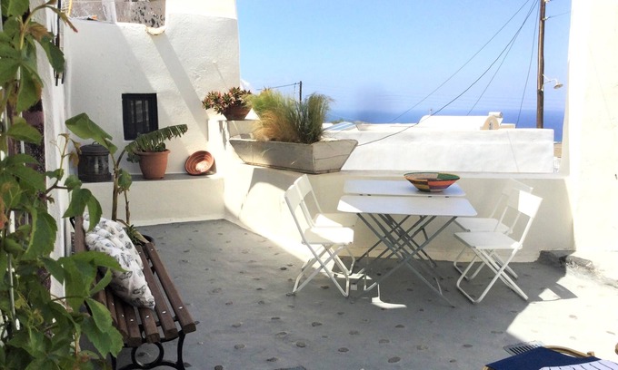 Finikia House | House of the Angels. An old Winery renovated and transformed into a cosy house