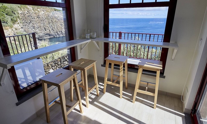 Quatro Ribeiras Cottage | House of the Bay of Four - AL 1425
