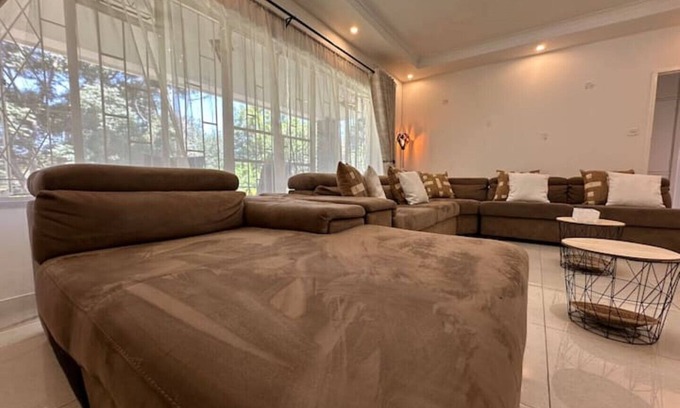 Harare House | House On A Hill