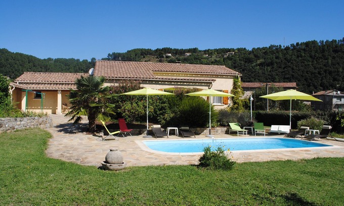 Chambonas House | House on one level, quiet, with garden and pool