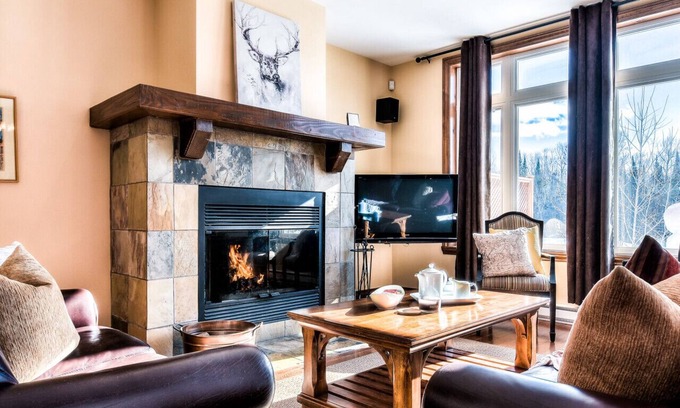Mont-Tremblant House | House on the Golf La Bête -10min to Tremblant 150
