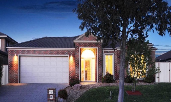 Lynbrook House | House on the Heights