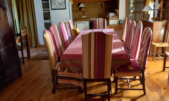 Pezilla-la-Riviere House | House on wine-growing estate this farmhouse dates from the 1400s