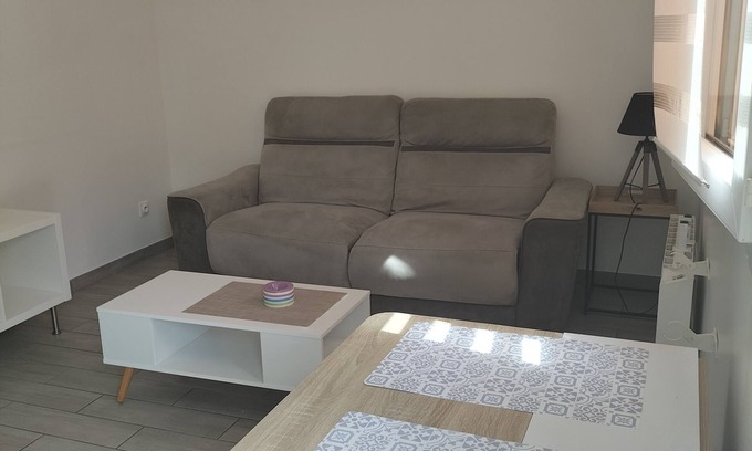 Chelles House | House, quiet area