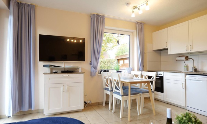 Norderteil Apartment | House Resi, vacation resort Haus Achtern Diek, Am Priel 23, 21762 Otterndorf