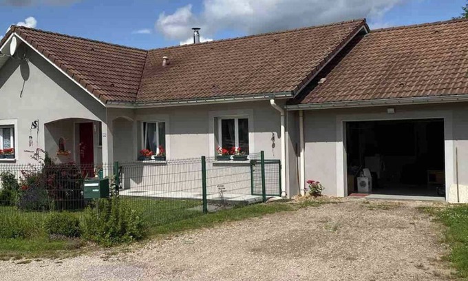Ban-sur-Meurthe-Clefcy House | House sleeps 8/10 with jacuzzi