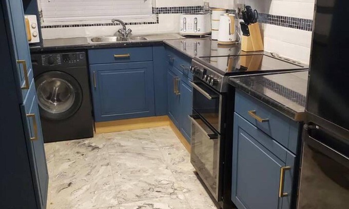 Bridgend House | House - Sleeps 5 - Garden - Parking