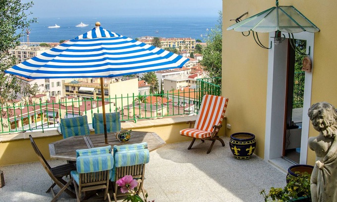 Beaulieu-sur-Mer House | House, superb sea view between Nice and Monaco