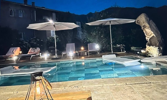 Ucciani House | House top near Ajaccio