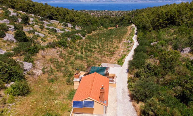 Supetar House | House Vicko (27551-K1) - Supetar - island Brac