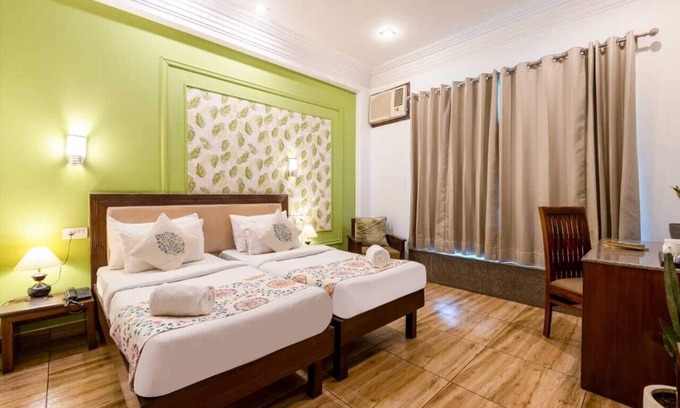 Udyog Vihar Hotel | House with 3 Bedroom and facilities in gurgaon with great location