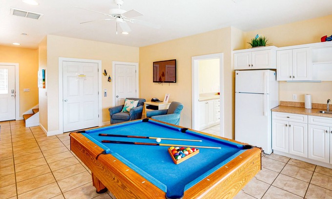 Ocean Isle Estates House | House with AC, fireplace, & private hot tub