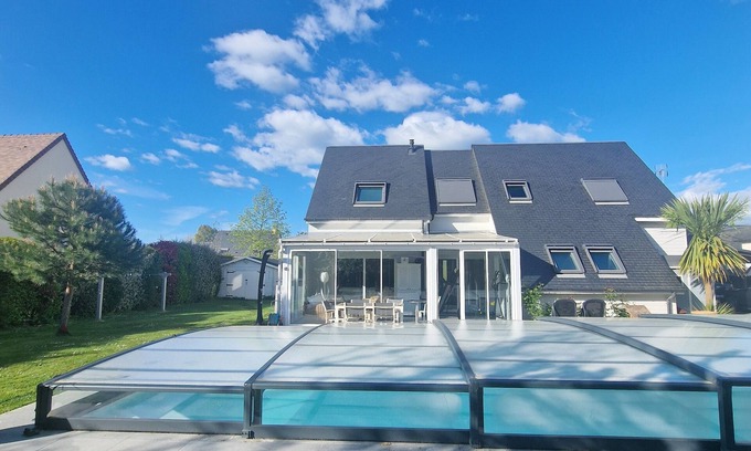 Sallenelles House | HOUSE WITH COVERED HEATED POOL 10m x 4m IN QUIET AREA, SEA AND COUNTRYSIDE.