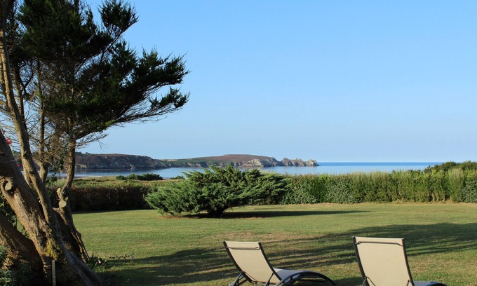 Crozon House | House with exceptional sea view - 350 m from the beach - large enclosed garden - quiet location