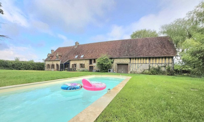 Armentieres-sur-Avre House | House with swimming pool at the gateway to the Perche region