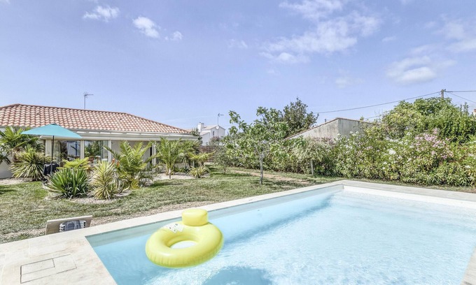 Olonne-sur-Mer House | House with a pool for 6 persons