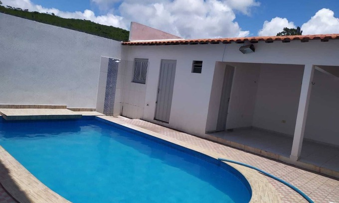 Triunfo House | House with leisure area, barbecue and swimming pool. In the center near the cable car