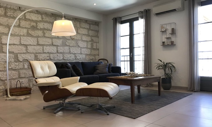 Aigues-Mortes Medieval City House | HOUSE WITH PATIO & POOL IN THE HEART OF THE RAMPARTS!