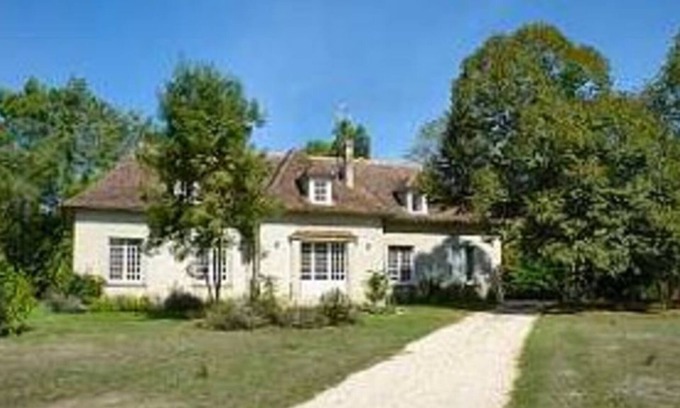 Bergerac Villa | House with Pool Bordering the Dordogne River