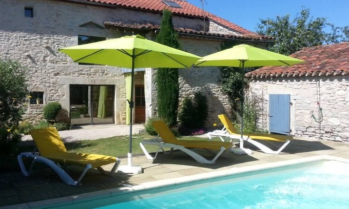 Arcambal House | HOUSE WITH PRIVATE HEATED POOL, WIFI, BETWEEN CAHORS AND ST C. LAPOPIE.