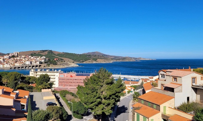 Banyuls-sur-Mer House | House with sea view - 100m 2 - Terraces - 4 bedrooms - 2 bathrooms - AC - WiFi