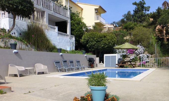 Lloret de Mar House | House with spectacular sea views, private pool, parking and wifi.