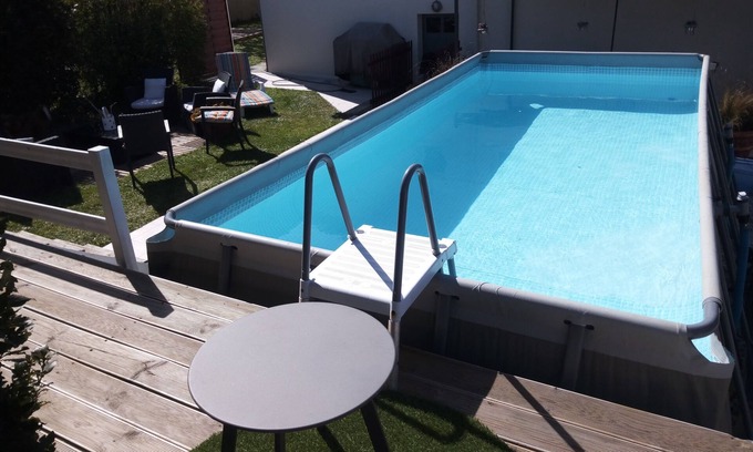 Surgeres House | House with swimming pool and pétanque court