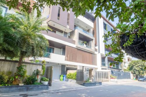 South City I Apartment | Housr 2 BHK Apartment Sector 41 Gurgaon Near Fortis Hospital