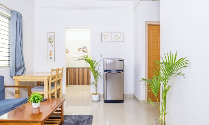 Nagavara Hotel | Housr Garrett Hebbal Near Manyata Tech Park
