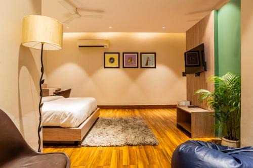 Block A Hotel | Housr Golf Course Road Near Phase 1 Metro Gurgaon