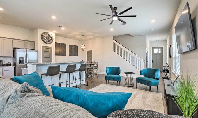 Central Southwest House | Houston Escape w/Patio < 13 Mi to Downtown!
