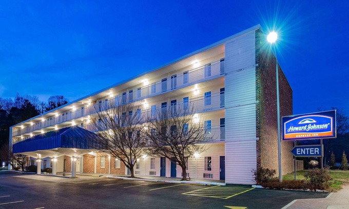 Staunton Hotel | Howard Johnson by Wyndham Staunton