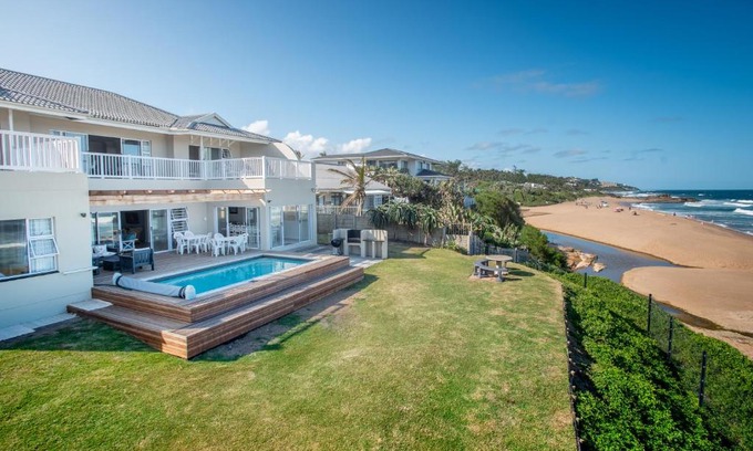 Umhlali Beach Apartment | Howela Beach House