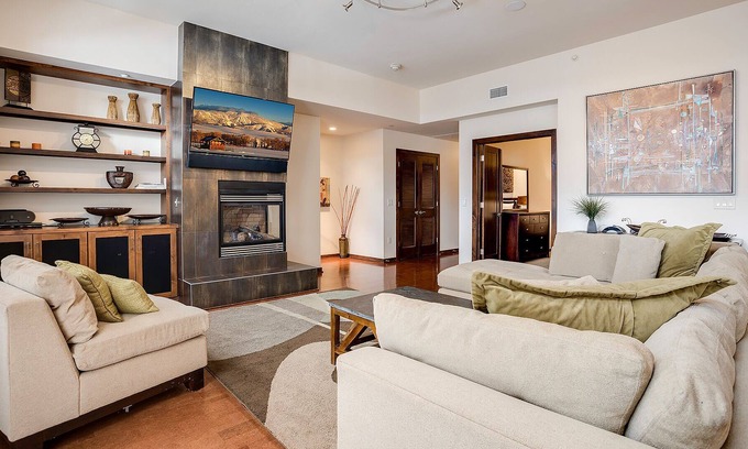 Downtown Steamboat Springs Condo | Howelsen Place - H206A: A/C + Luxury / Downtown
