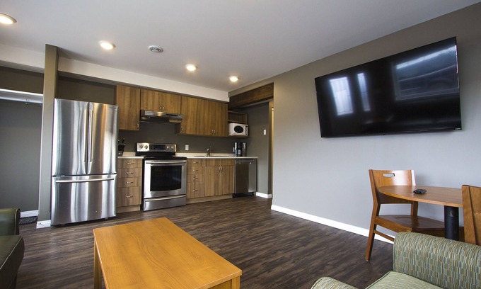 Red Lake Hotel | Howey Bay Motel & Restaurant