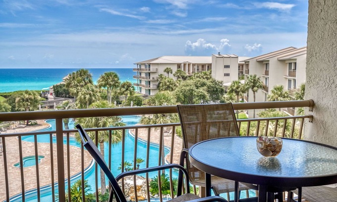 Rosemary Beach Condo | HP 422 Blue Haven @ High Pointe | Lagoon & Kids Pool | Tennis & Pickleball Court