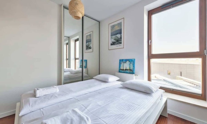 Srodmiescie Apartment | Hryniewickiego 6B | Modern Apartment | Sea View