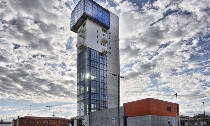 Mestre Apartment | Htm Tower - 502 Executive by Halldis