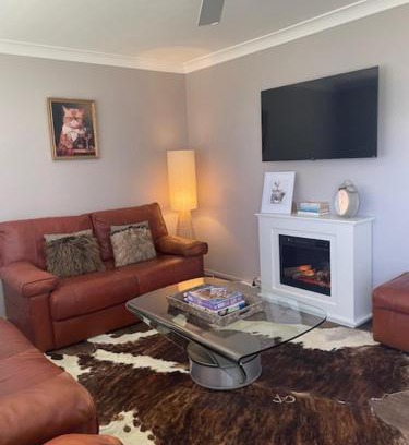 Stanthorpe House | Huckleberry House Stanthorpe