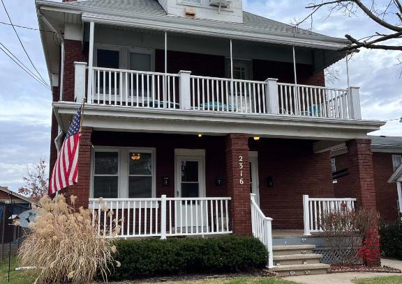 Norwood House | Hudson #1 Private Two Bed near Xavier & Downtown